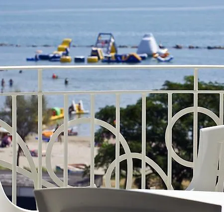 Blumare Aparthotel Martinsicuro