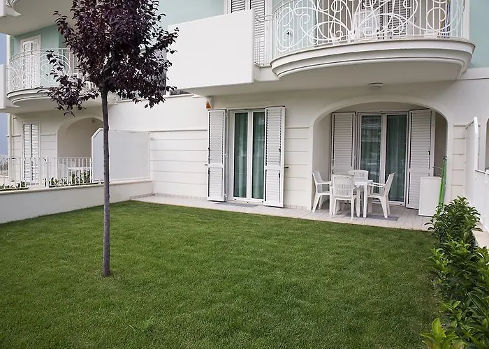 Blumare Aparthotel 3*